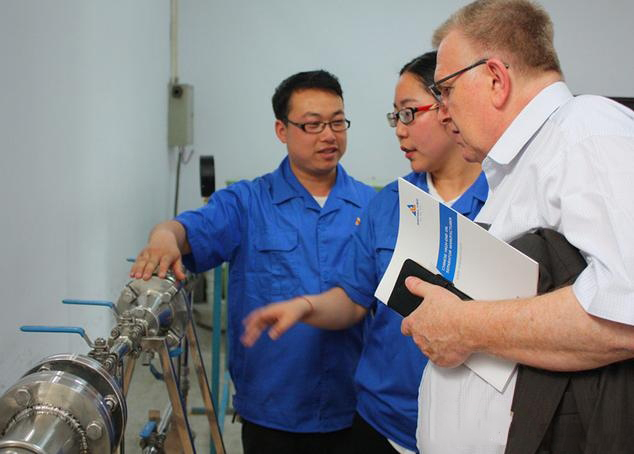 意大利客戶參觀艾普利生產基地(圖7) 意大利客戶參觀艾普利生產基地(圖7)